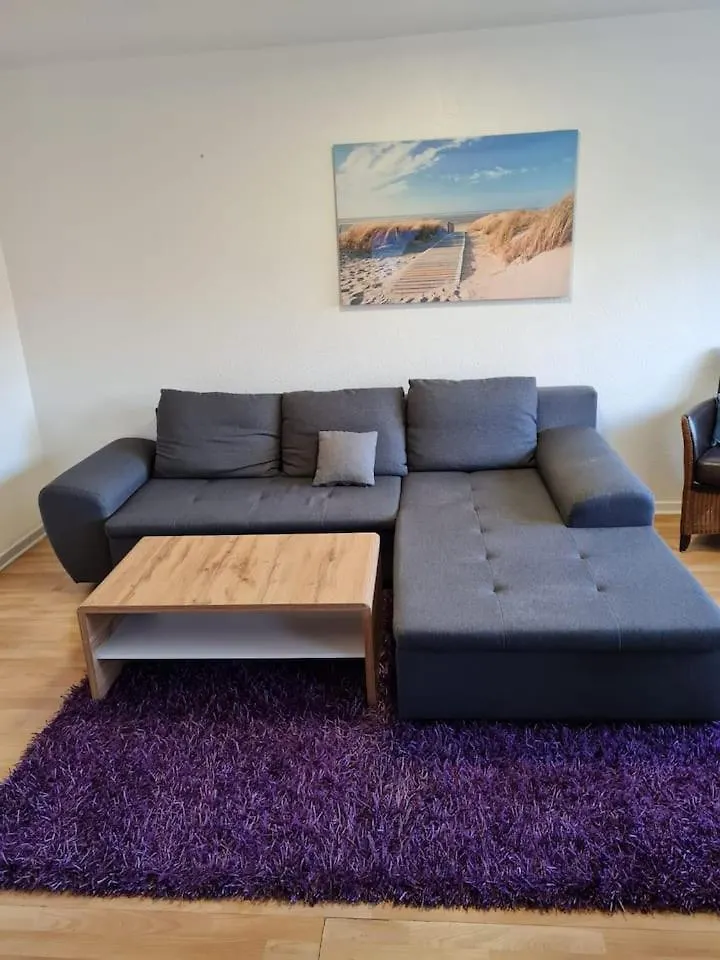 Duesseldorf Delight: Prime Location Near Iconic Landmarks